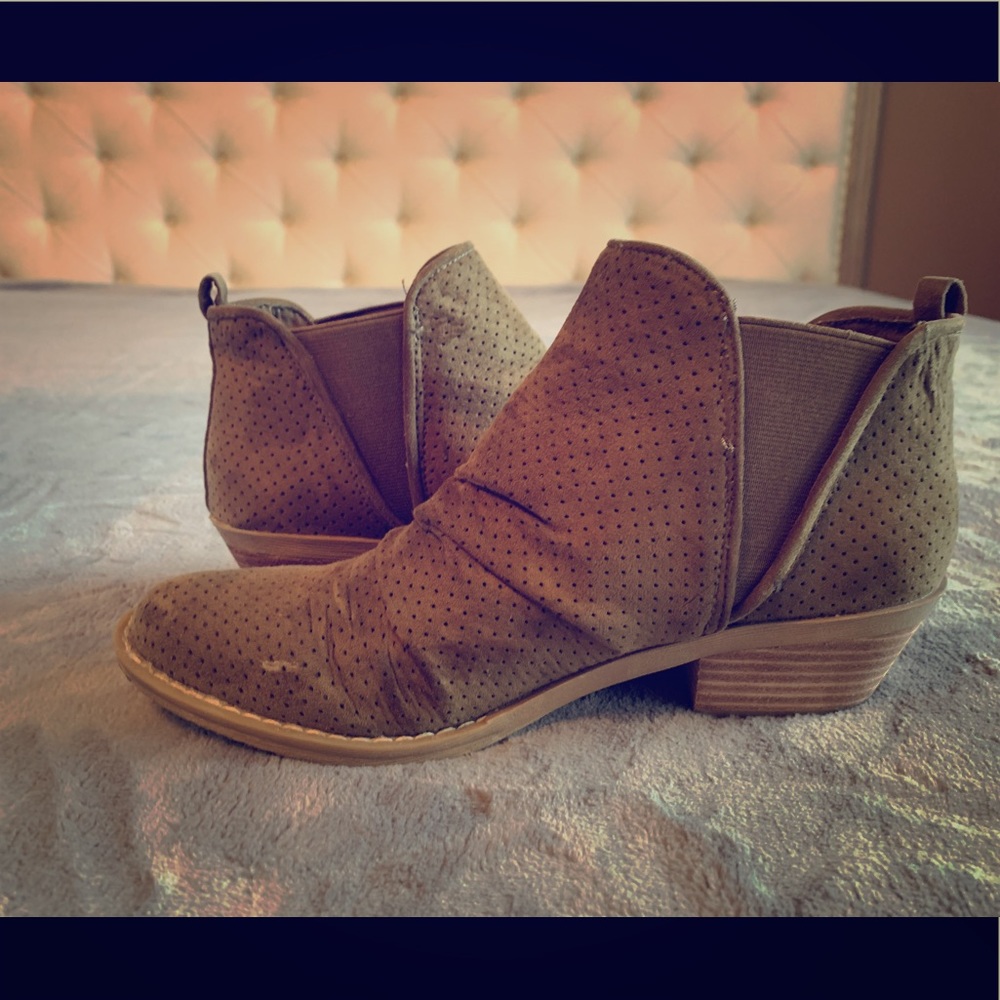 Report Brand Slouch Booties